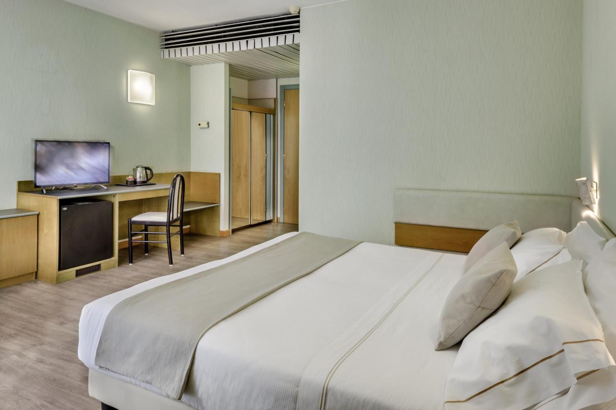 Best Western Hotel Residence Italia Quartu SantʼElena Exteriér fotografie